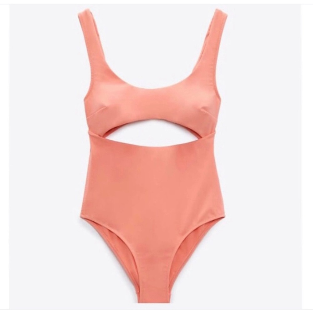 Zara Peach Cut out one piece bathing suit women’s size medium